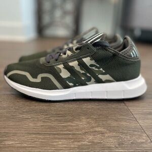 Adidas Swift Run X Camouflage Sz 9, 9.5